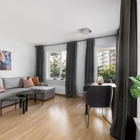 Wow, With Great Location *